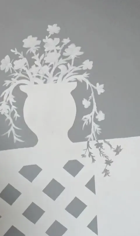 Vaso fiorito, dettaglio della decorazione
